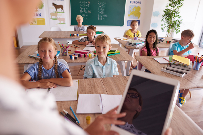 EDUKACJA I SZKOLNICTWO